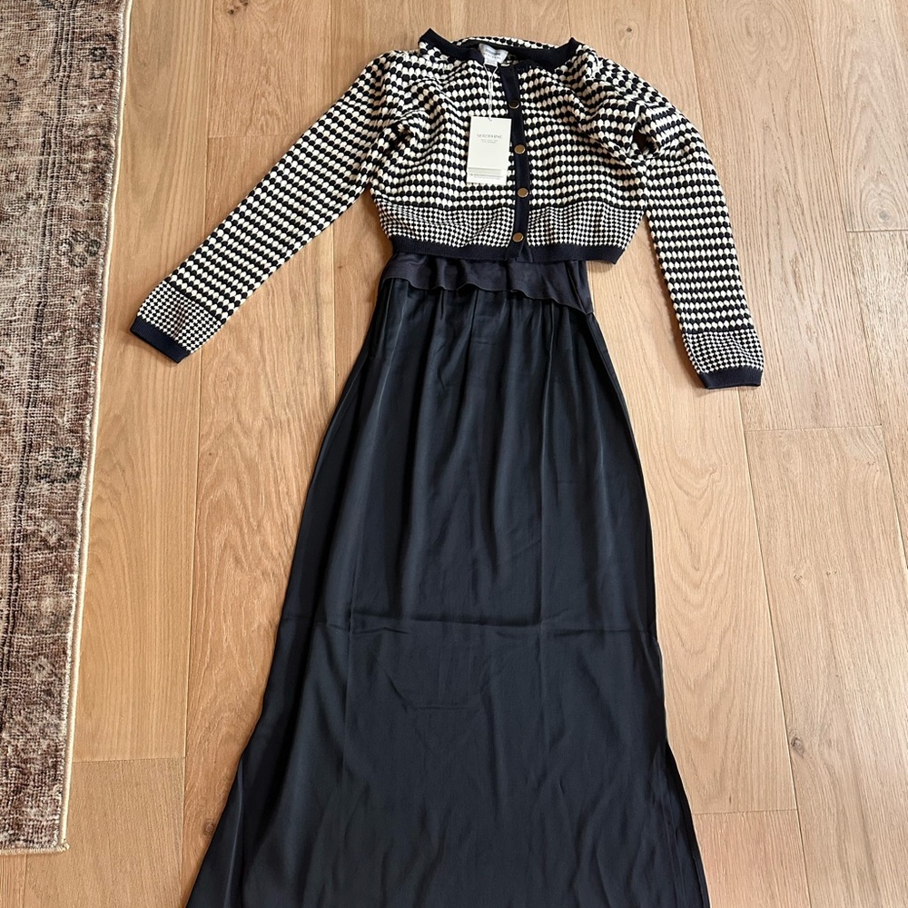 Elegant Black and White Women's maternity Dress